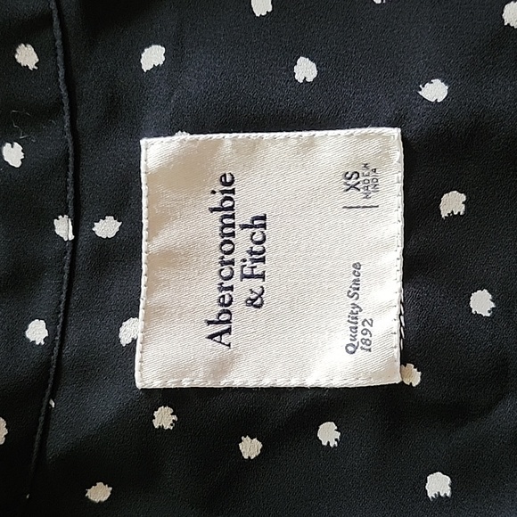 A&F button down blouse - Picture 5 of 9